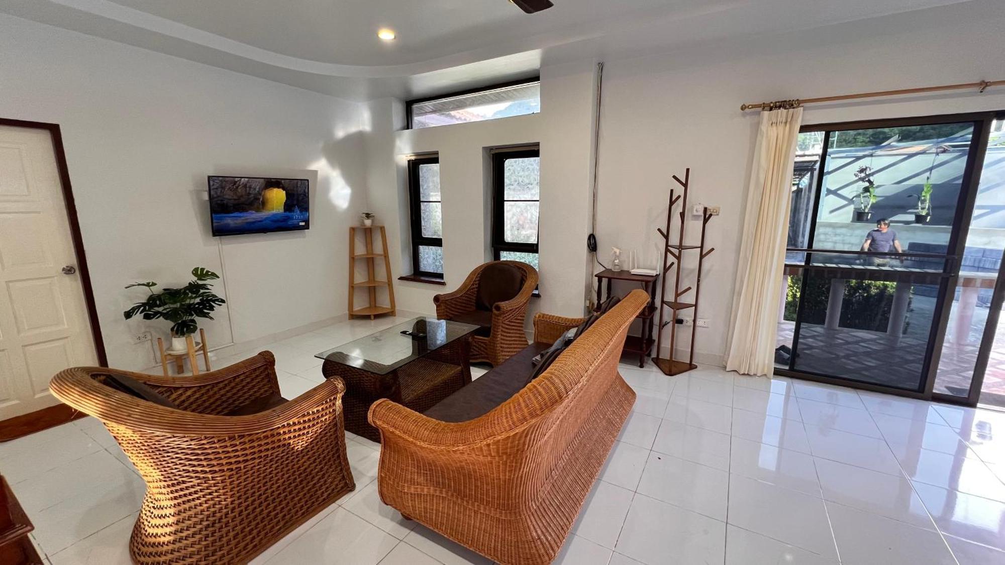 B&g Kamala Beach